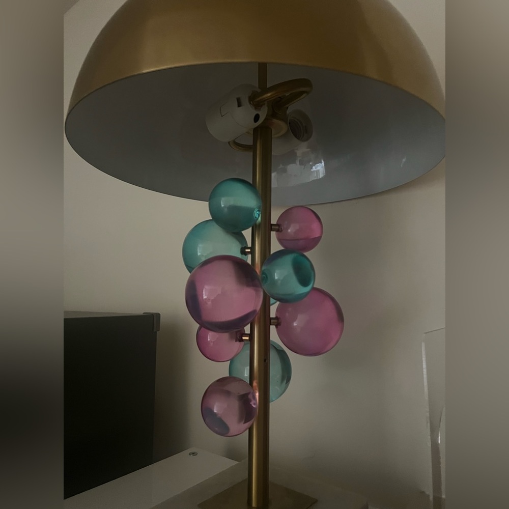 Globe lamp